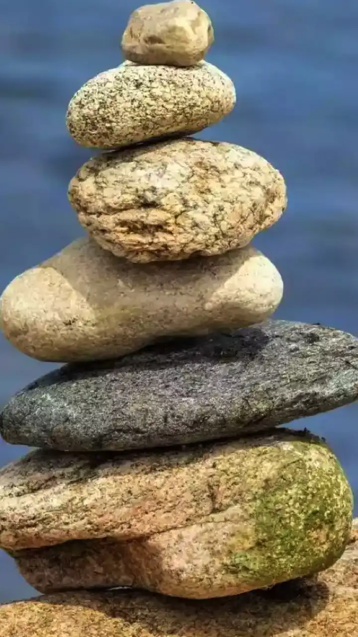 Portugal Rocks Holistic healing essentials on the Portugal retreat with improved sleep and recovery. with the aid of Matai Yoga and slimmer solutions hypnotherapy you will feel rejuvenated on this retreat.